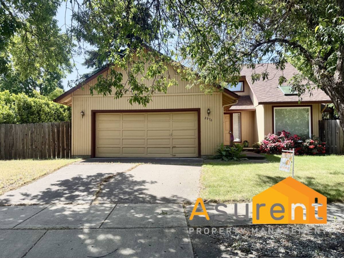 House for rent at 2976 Grizzly Dr, Ashland, OR 97520