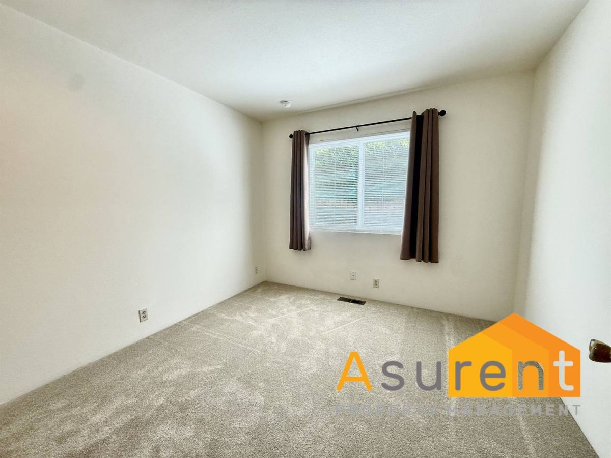 House for rent at 2976 Grizzly Dr, Ashland, OR 97520