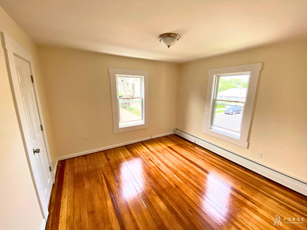 Apartment for rent at 8 Frederick St, Westfield, MA 01085