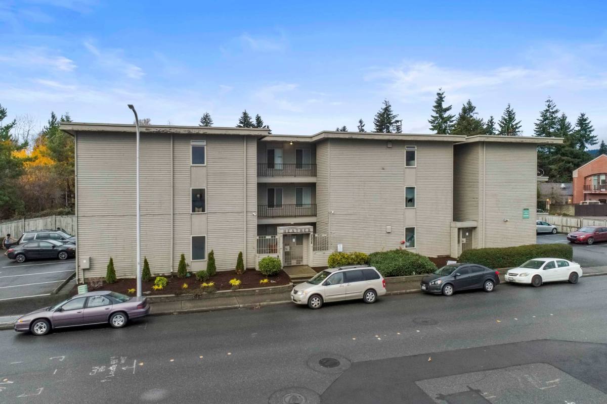 Apartment for rent at 2908 NE 12th St, Renton, WA 98056