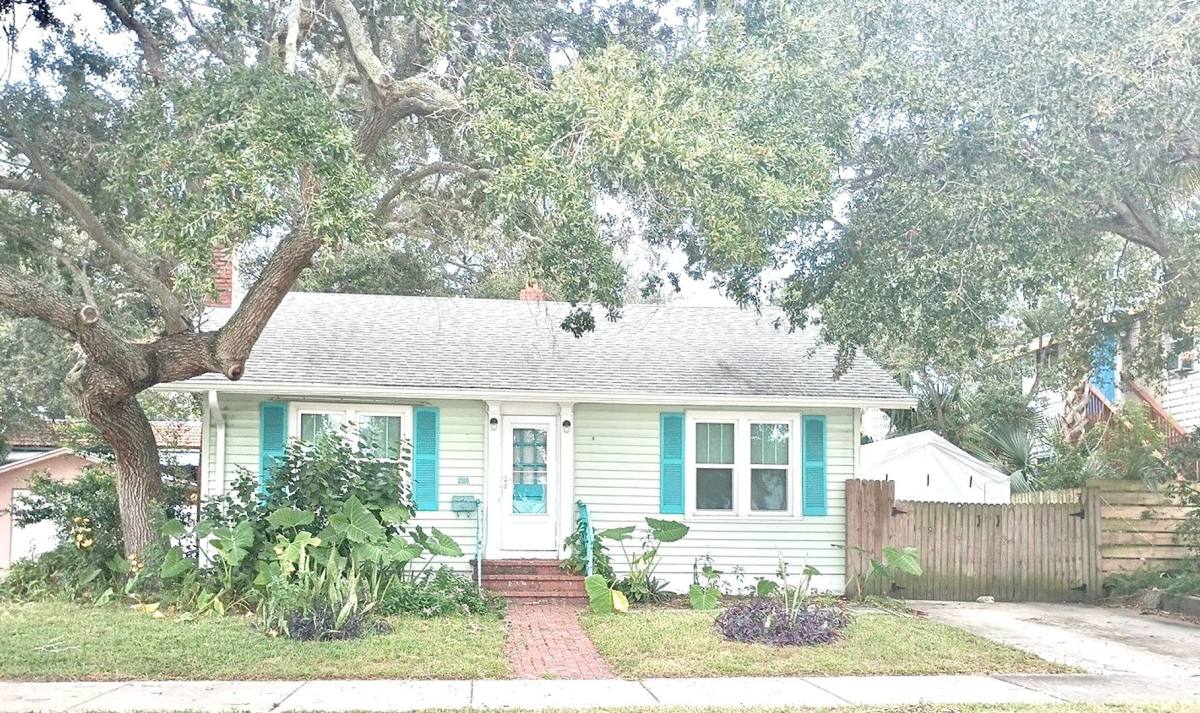 House for rent at 410 N Oleander Ave, Daytona Beach, FL 32118
