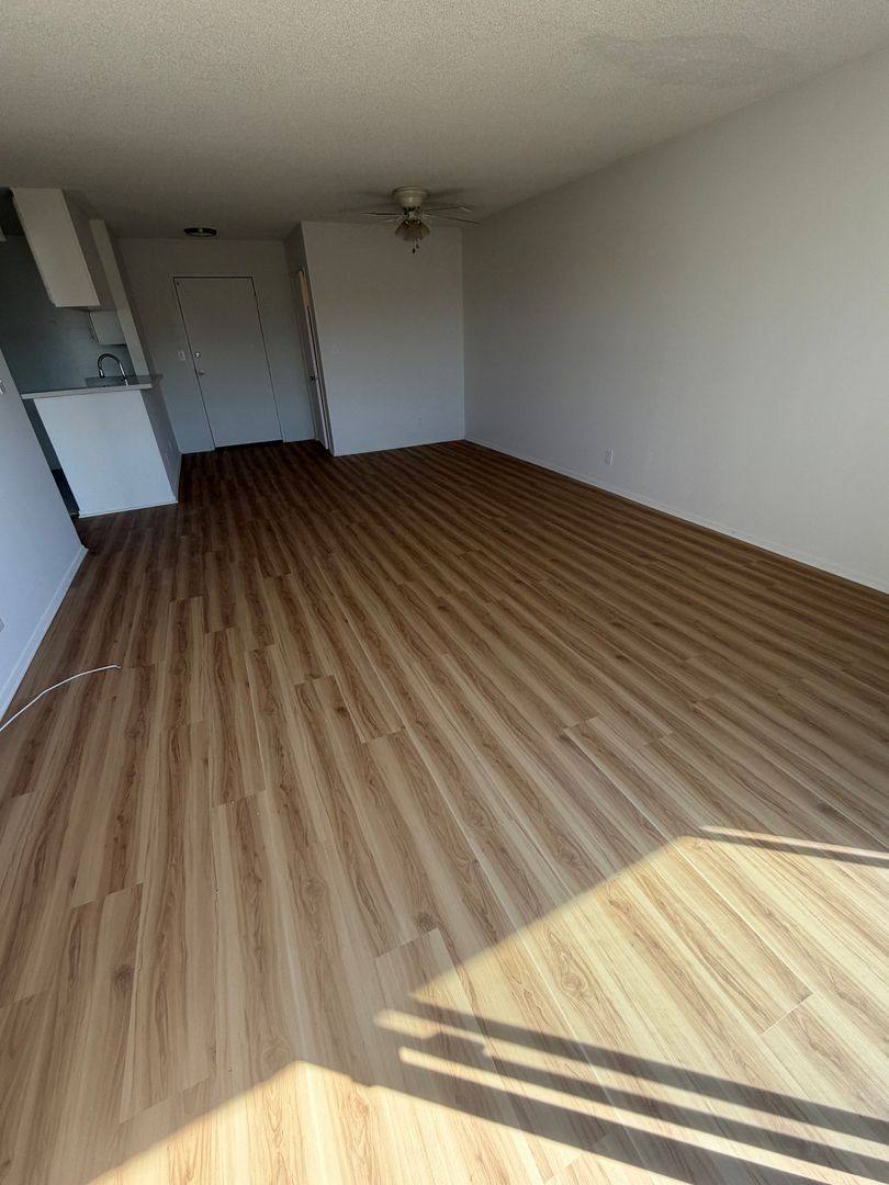 Apartment for rent at 3711 Glendon Ave, Los Angeles, CA 90034