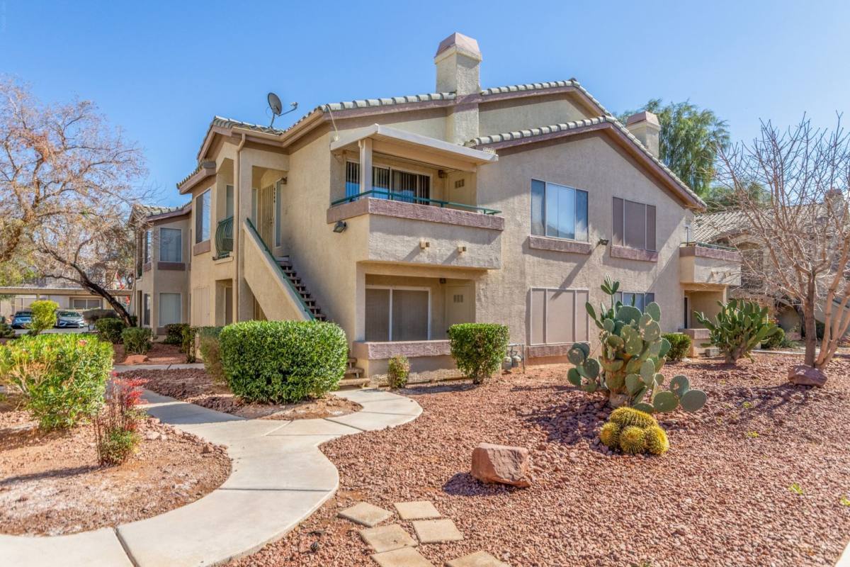 Condo for rent at 5710 E Tropicana Ave, Las Vegas, NV 89122