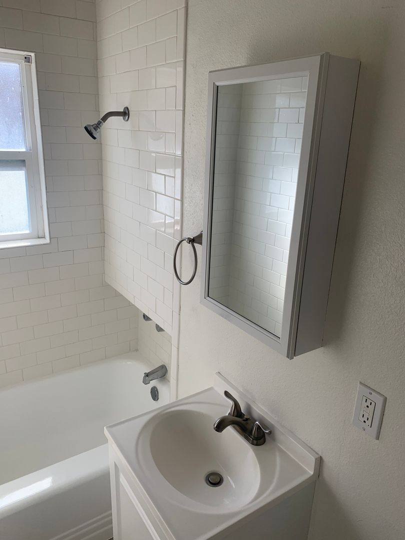 Apartment for rent at 2630 E 4th St, Long Beach, CA 90814