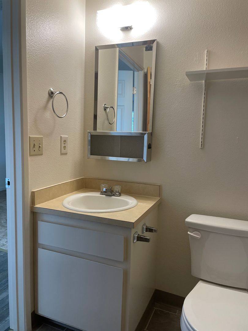 Townhouse for rent at 2024 NE Fairview Ave, Grants Pass, OR 97526