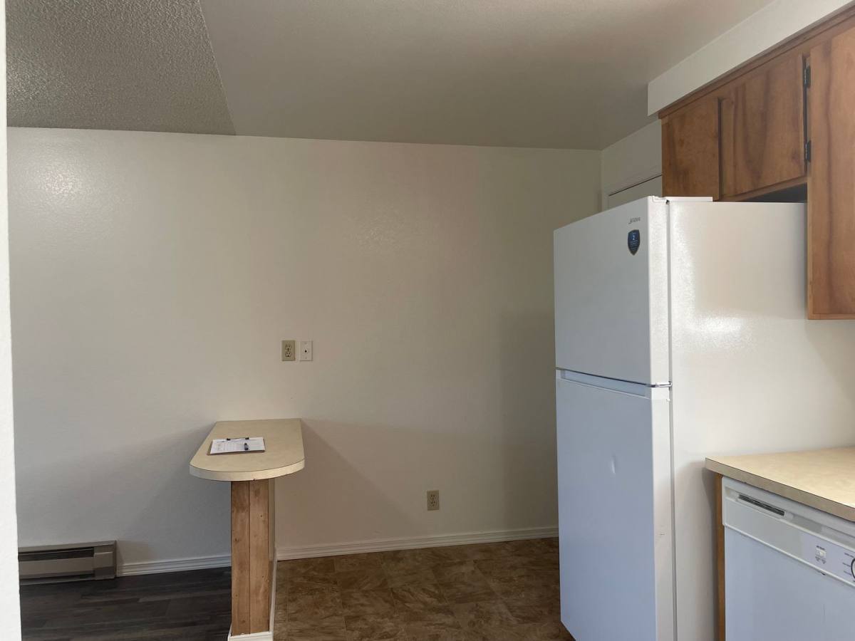Townhouse for rent at 2024 NE Fairview Ave, Grants Pass, OR 97526