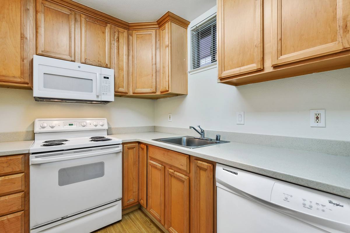 Apartment for rent at 3500 Pennsylvania Ave, Fremont, CA 94536