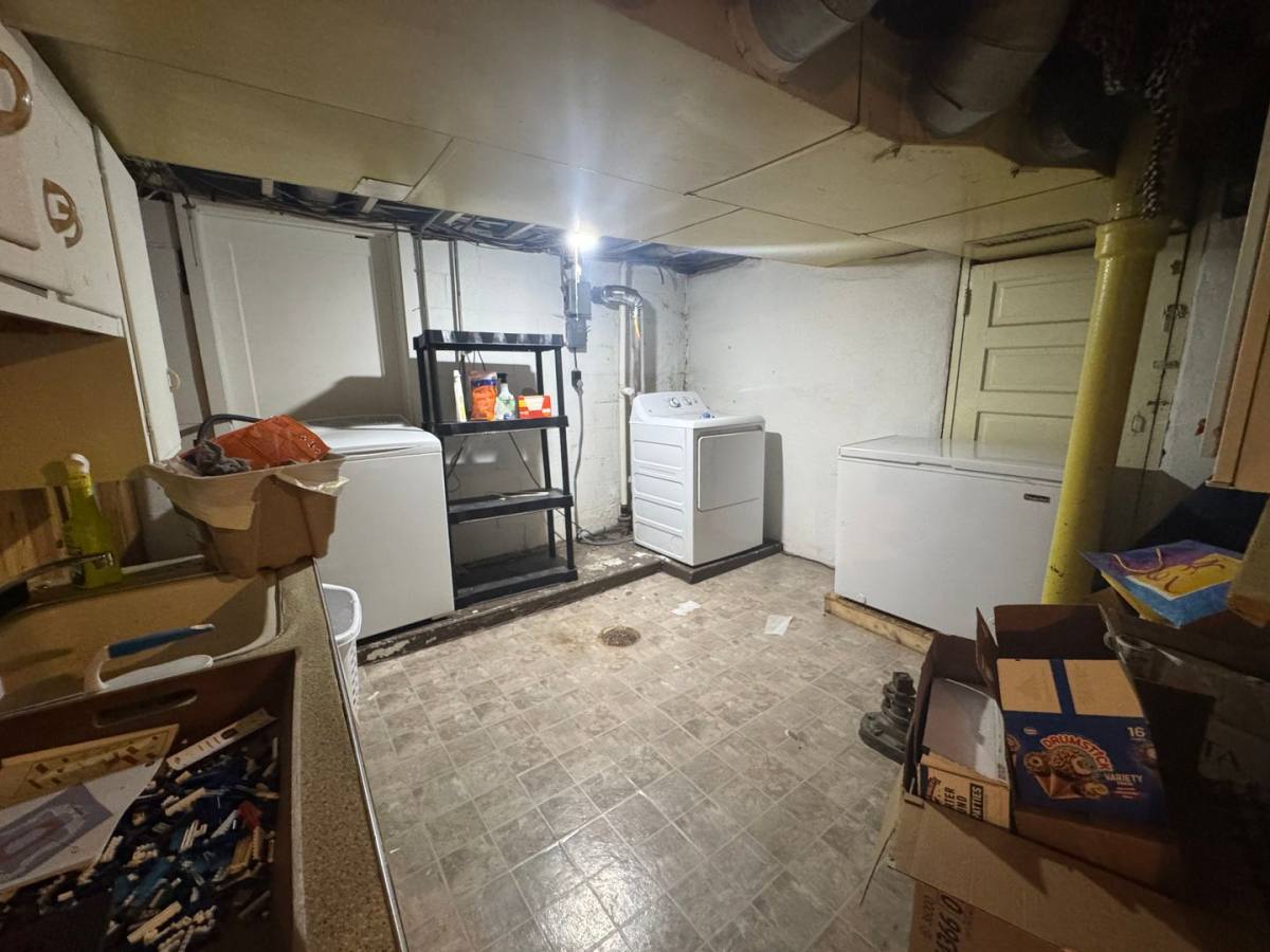 Apartment for rent at 702 Bertch 1001 Western, Waterloo, IA 50702