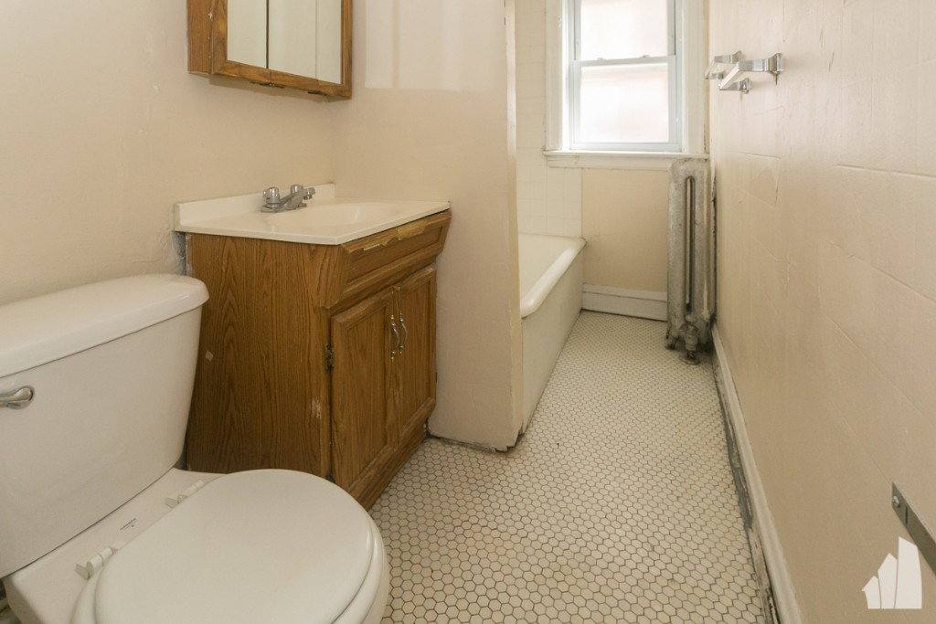 Apartment for rent at 5208 N Damen Ave #3, Chicago, IL 60625