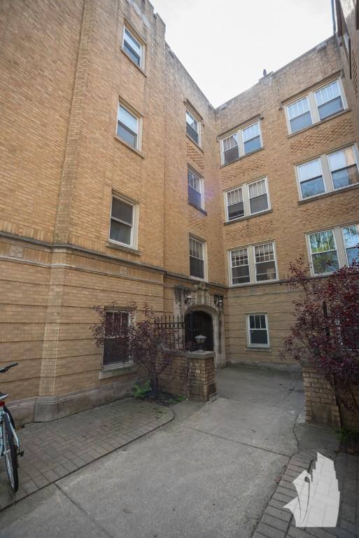 Apartment for rent at 5208 N Leavitt St #2, Chicago, IL 60625