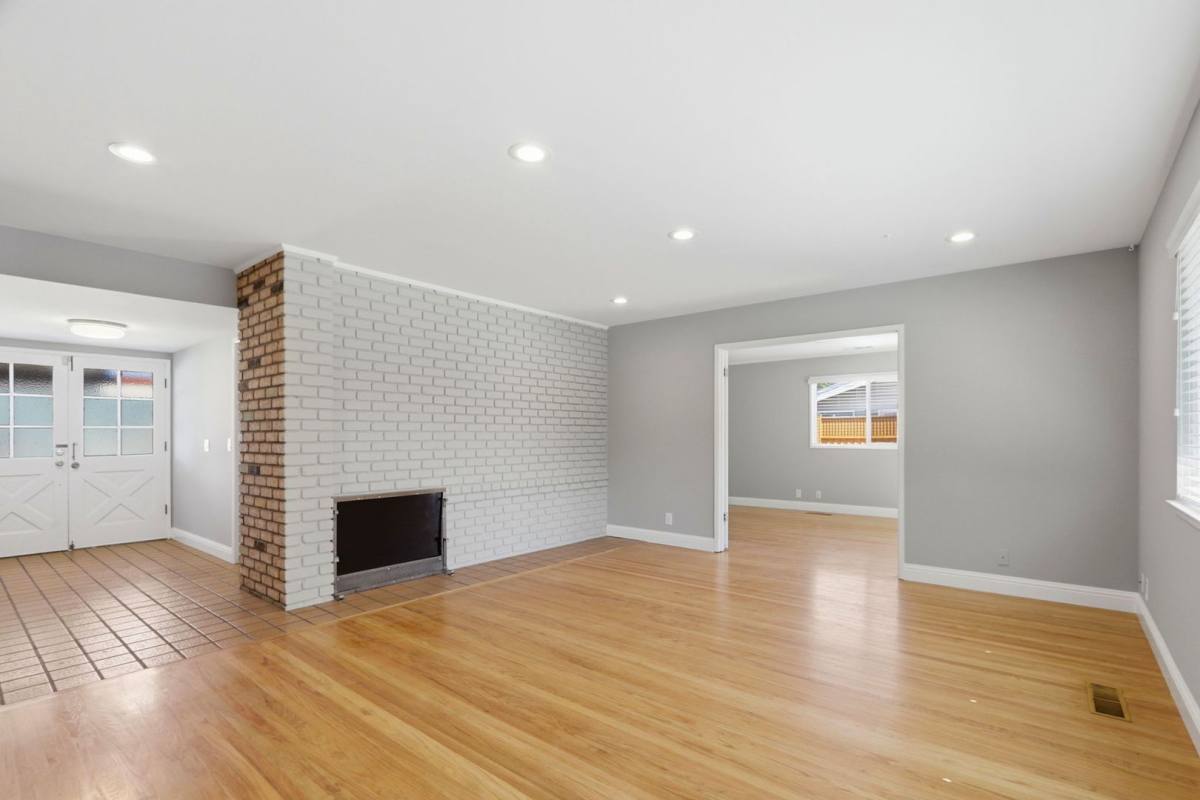 House for rent at 1498 S Mary Ave, Sunnyvale, CA 94087