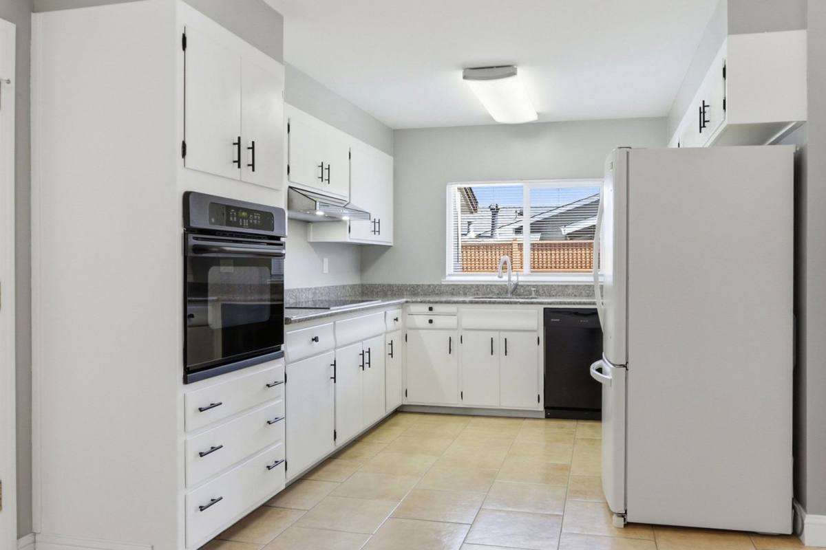 House for rent at 1498 S Mary Ave, Sunnyvale, CA 94087