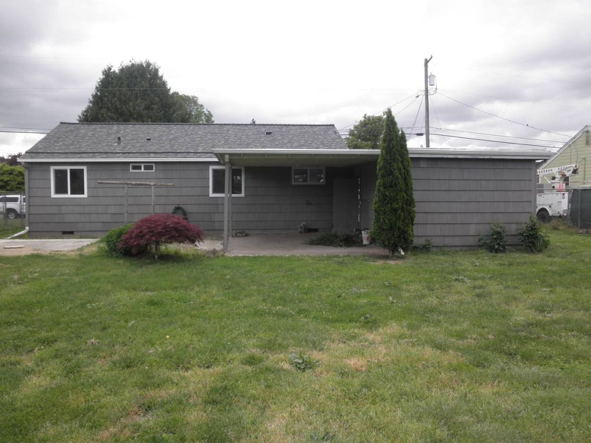 House for rent at 3565 48th Ave NE, Salem, OR 97305
