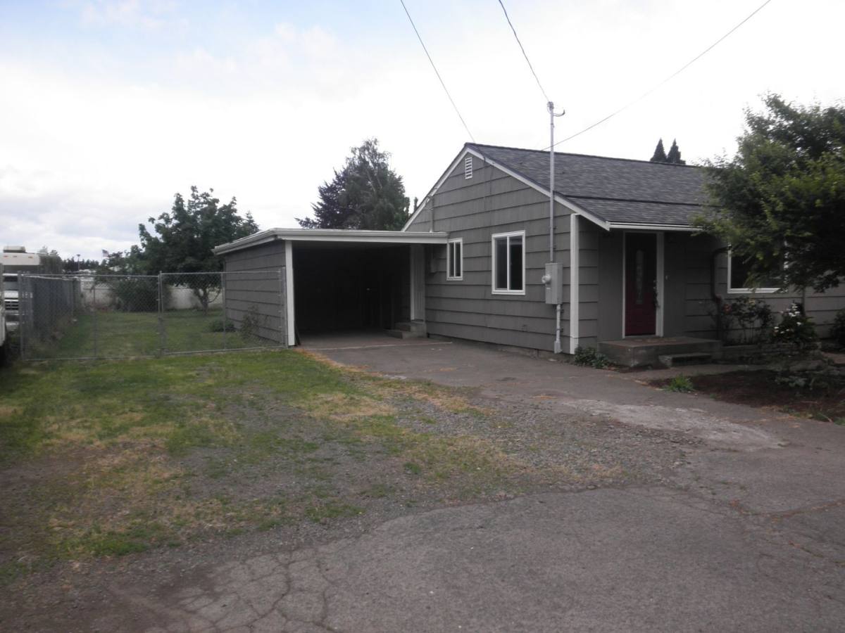 House for rent at 3565 48th Ave NE, Salem, OR 97305