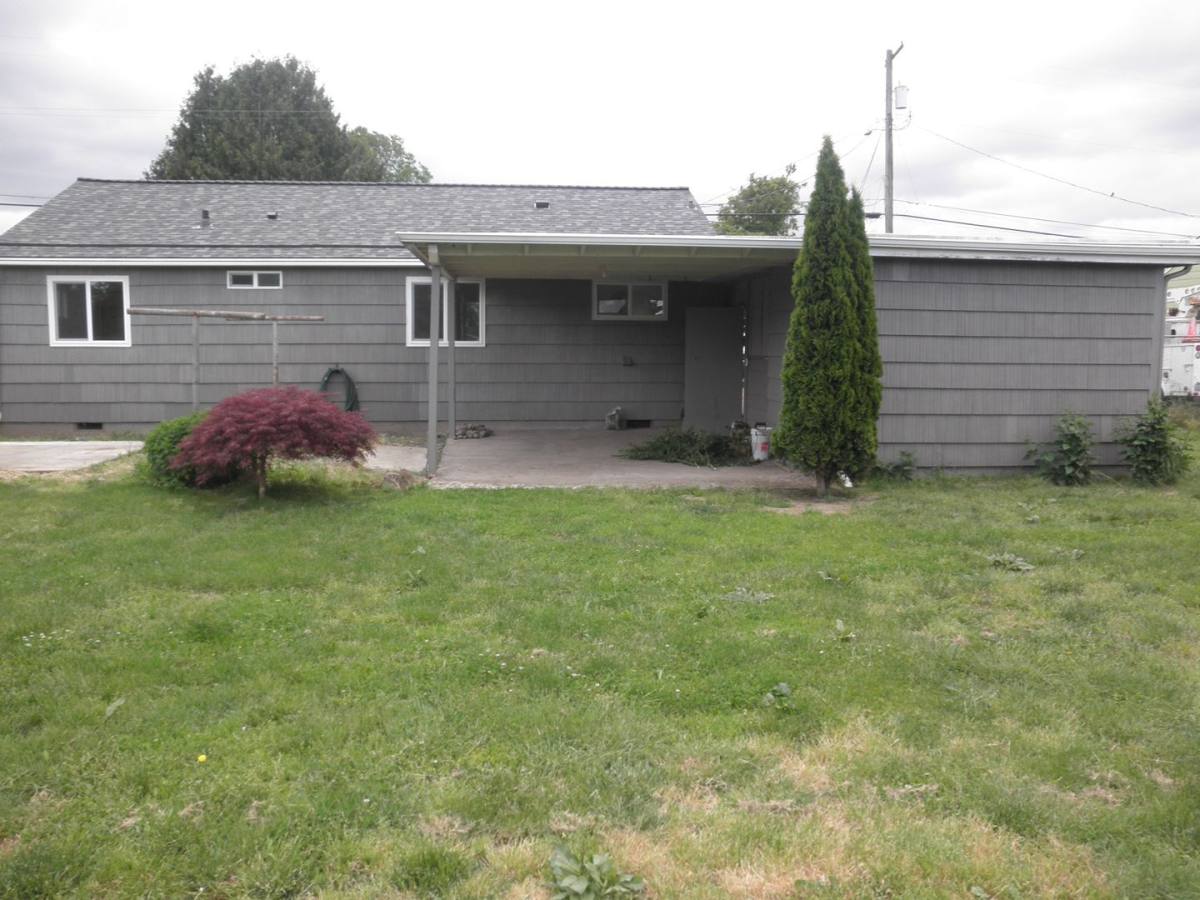 House for rent at 3565 48th Ave NE, Salem, OR 97305