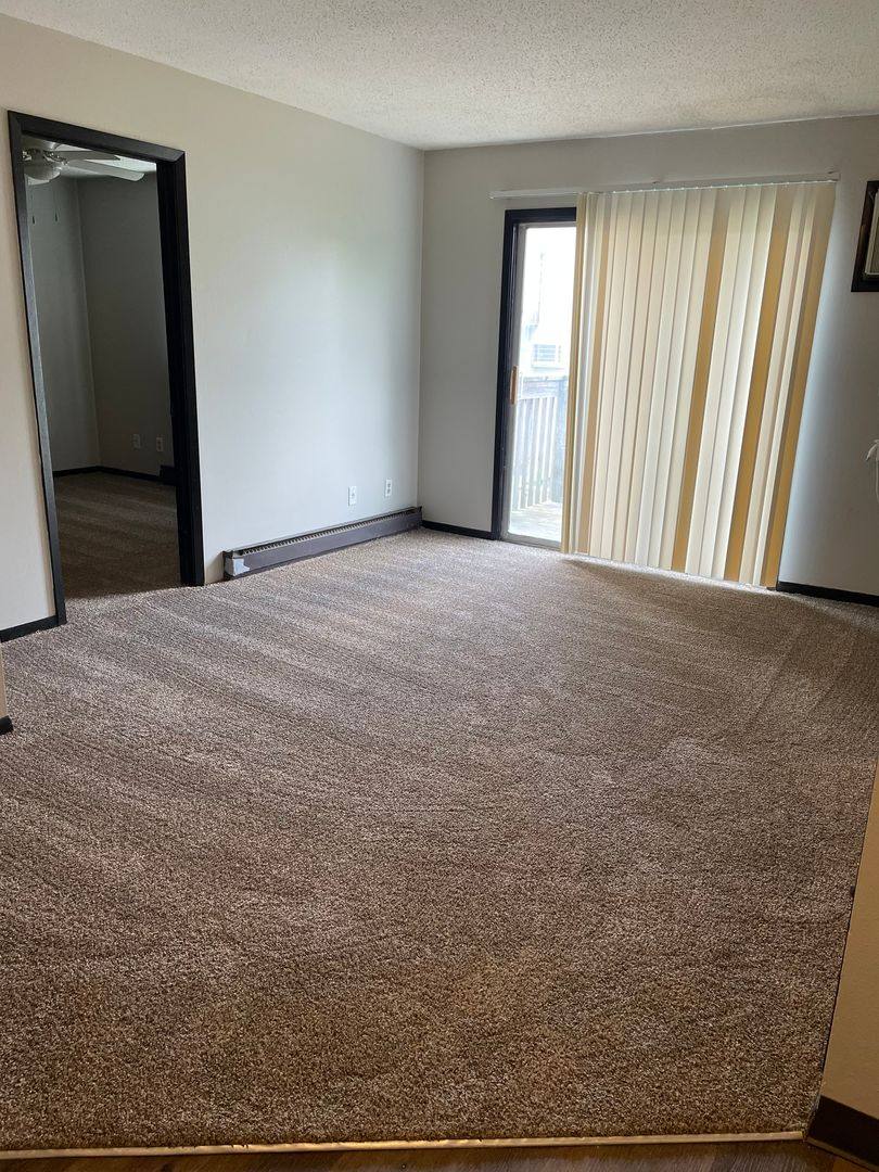 Apartment for rent at 1114-1124 Vine St, West Des Moines, IA 50265
