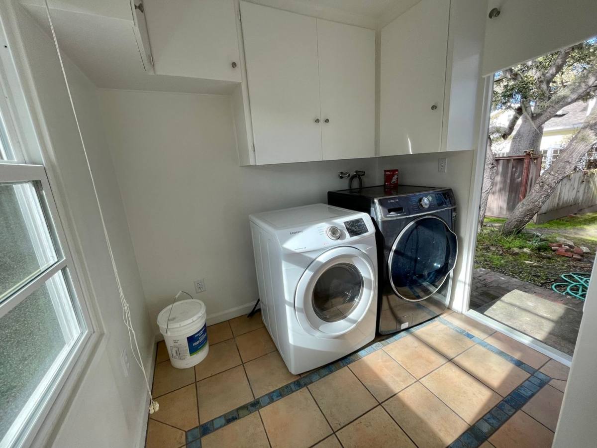 House for rent at 934 Fountain Ave, Pacific Grove, CA 93950