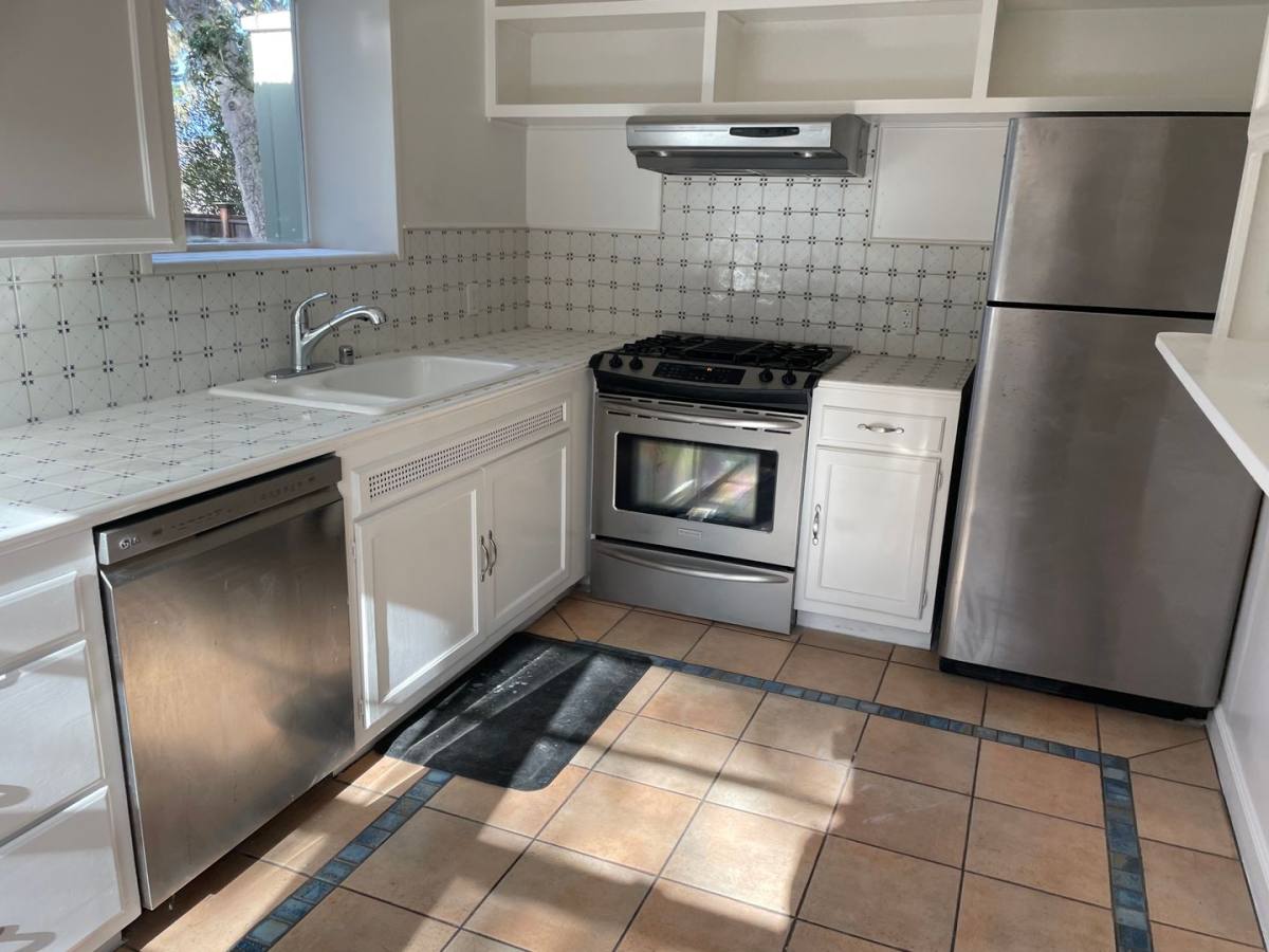 House for rent at 934 Fountain Ave, Pacific Grove, CA 93950