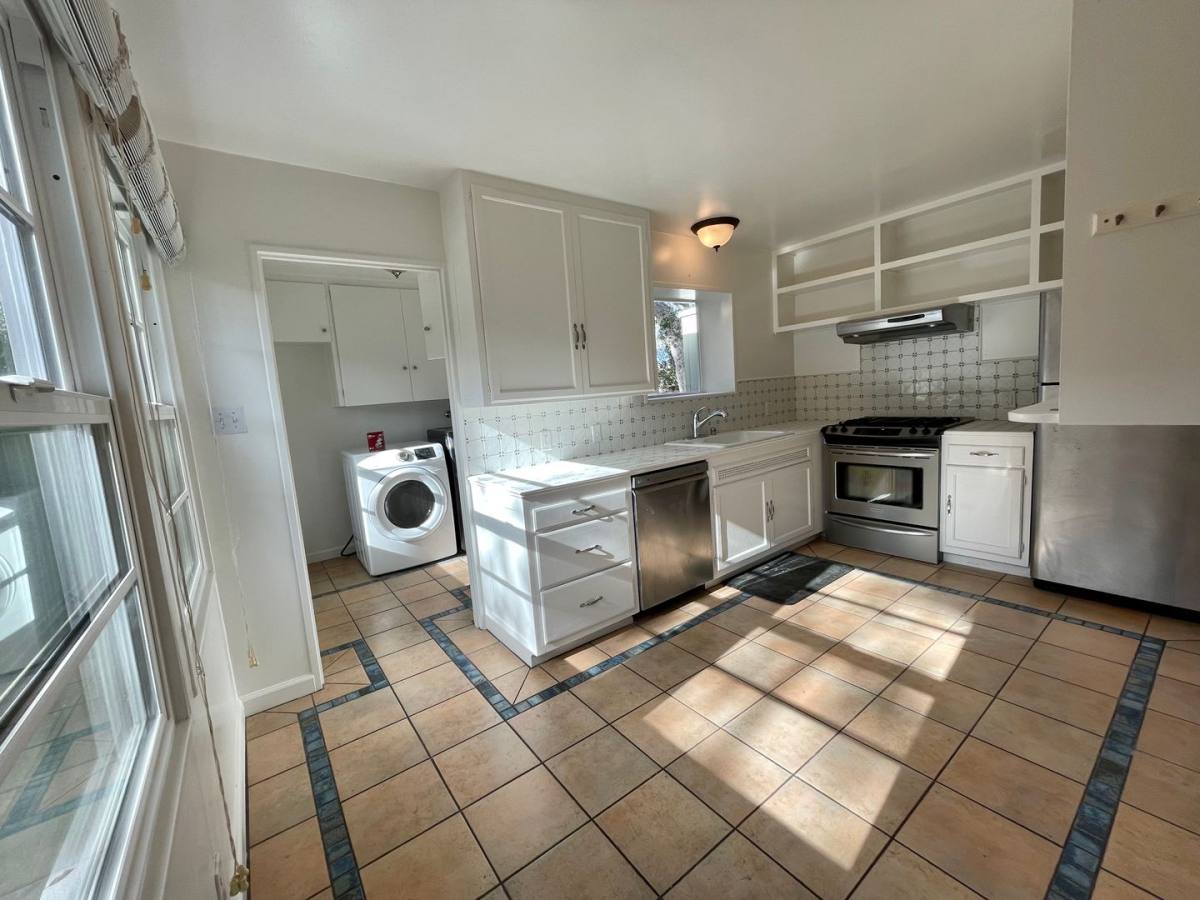 House for rent at 934 Fountain Ave, Pacific Grove, CA 93950