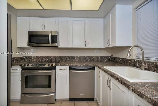 Apartment for rent at 2101 NE 68th St, Fort Lauderdale, FL 33308