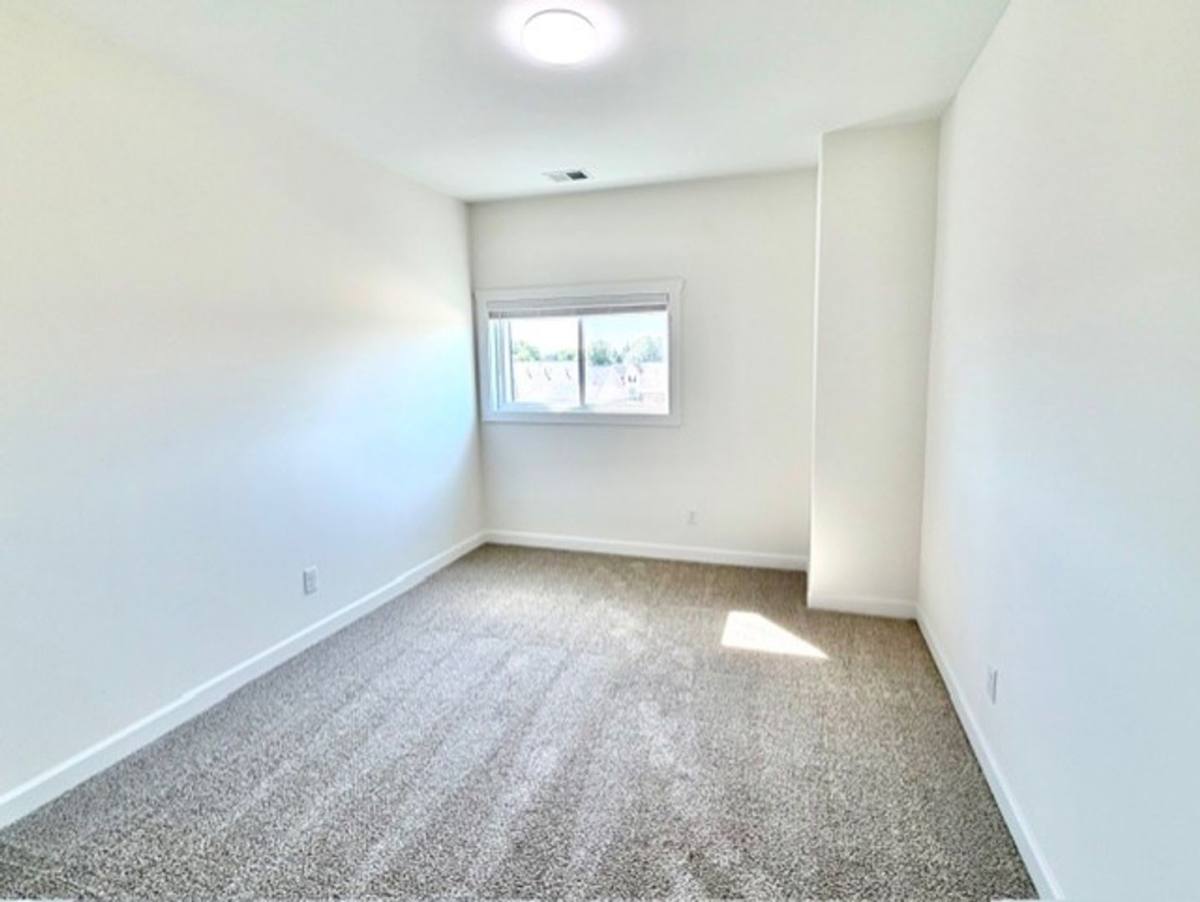 Apartment for rent at 4871 Chatelet Dr, Olive Branch, MS 38654