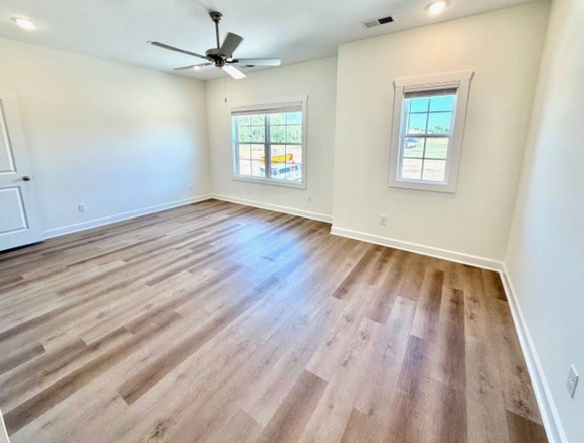 Apartment for rent at 4871 Chatelet Dr, Olive Branch, MS 38654