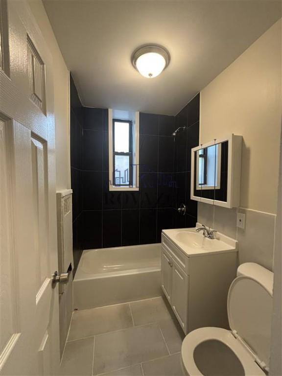 Apartment for rent at 25 Van Velsor Place #1L, Newark, NJ 07112
