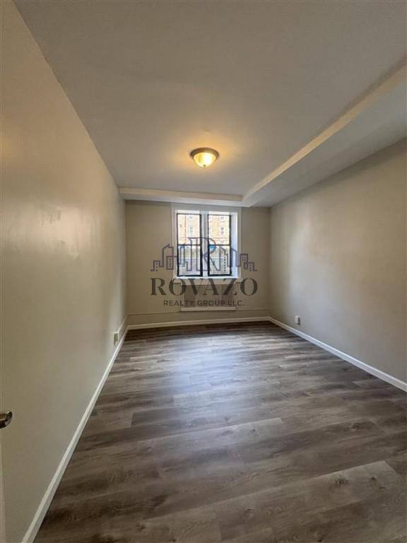 Apartment for rent at 25 Van Velsor Place #1L, Newark, NJ 07112