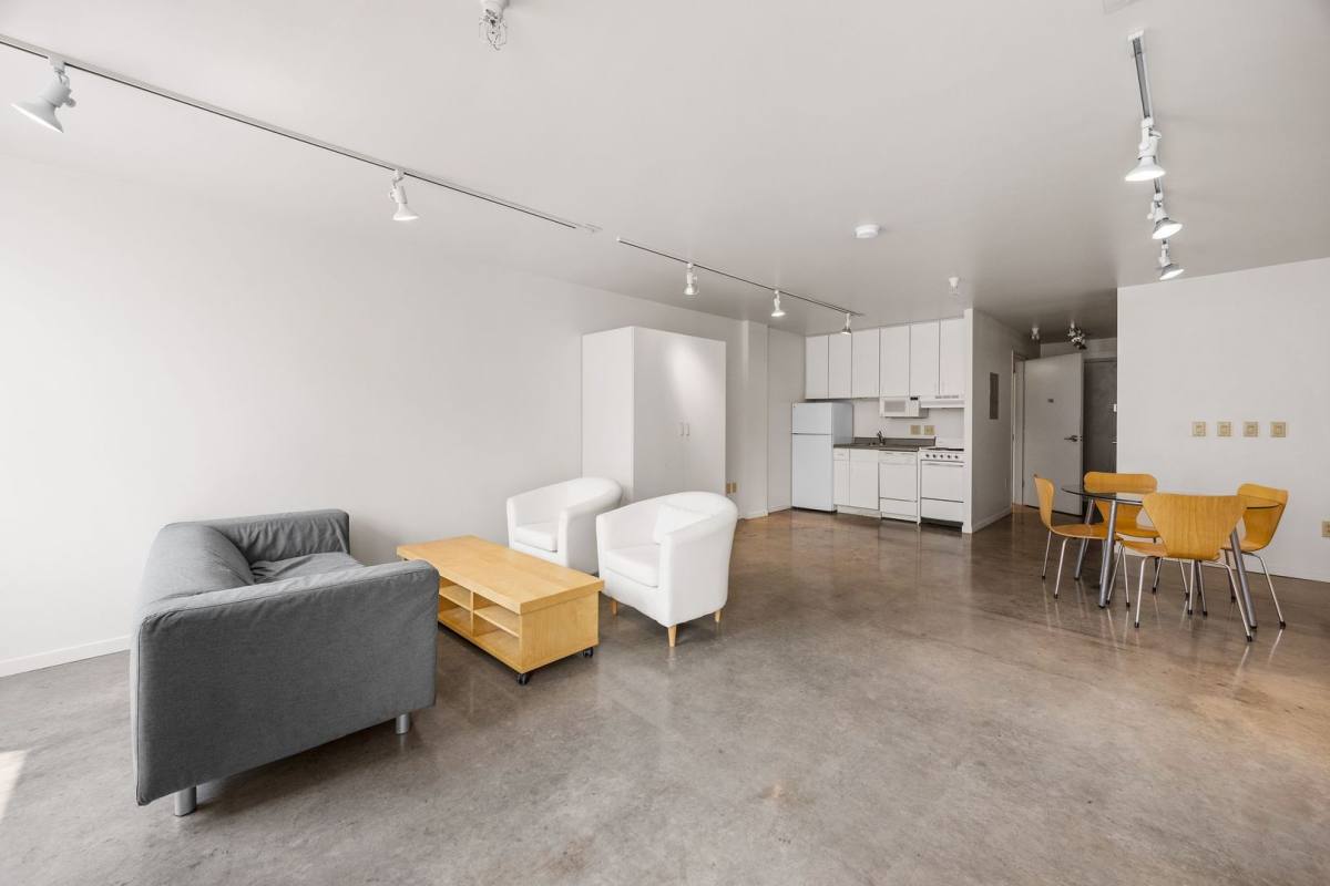 Apartment for rent at 255 Iowa Ave, Iowa City, IA 52240
