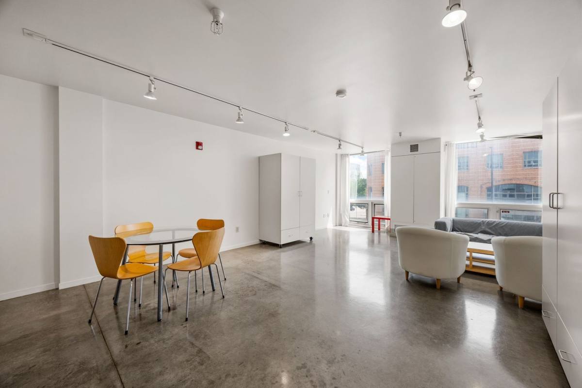 Apartment for rent at 255 Iowa Ave, Iowa City, IA 52240