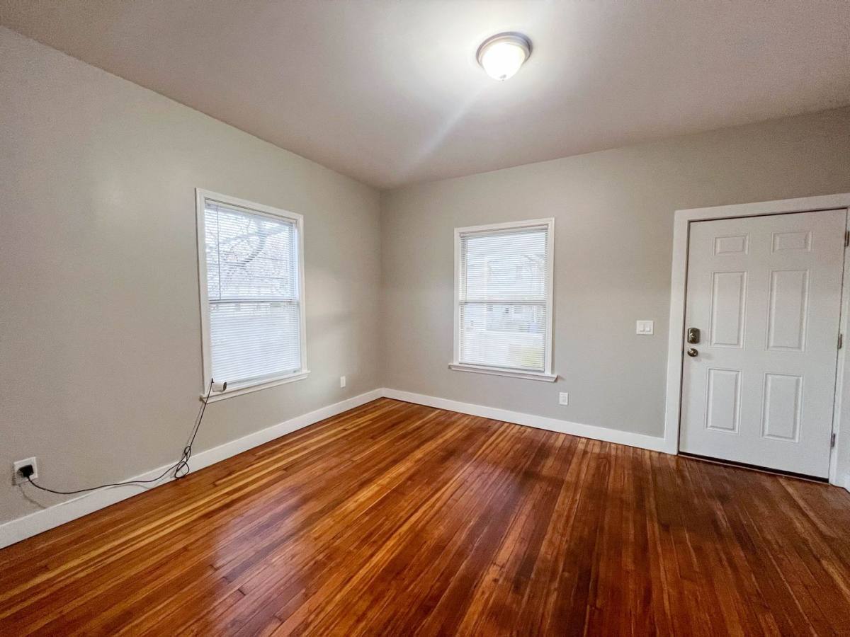 Apartment for rent at 154-156 Leighton Ave, Rochester, NY 14609