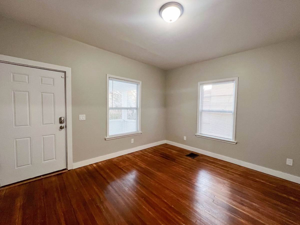 Apartment for rent at 154-156 Leighton Ave, Rochester, NY 14609