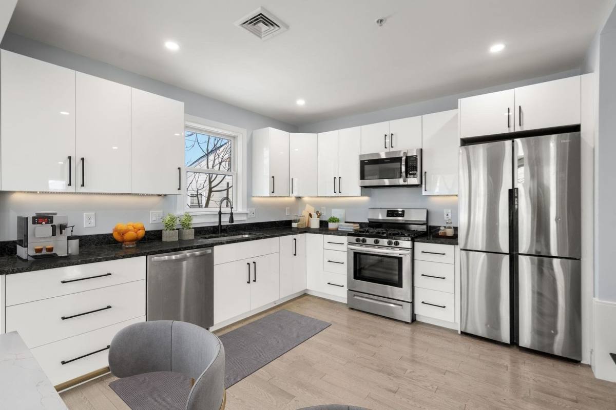 Apartment for rent at 167 Charles St #3, Waltham, MA 02453