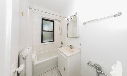 Apartment for rent at 22395-3E2237 N Bissell St, Chicago, IL 60614