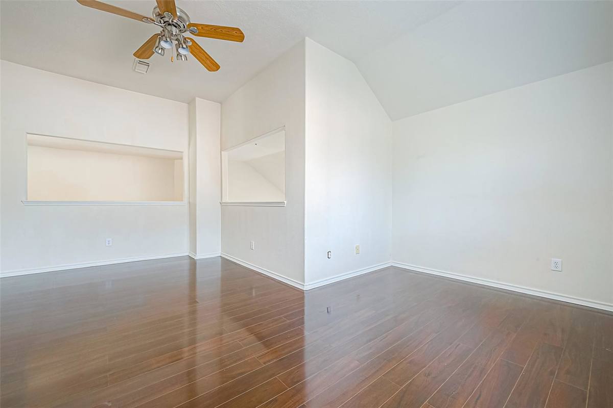 House for rent at 2424 Leanett Way, Pearland, TX 77584