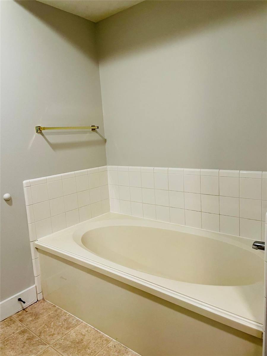 Apartment for rent at 3407 Kleberg Court, Pearland, TX 77584