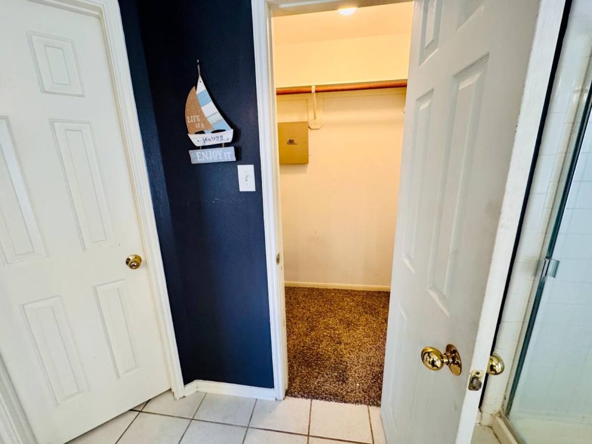 House for rent at 3320 Ridgepoint Court, Pearland, TX 77584