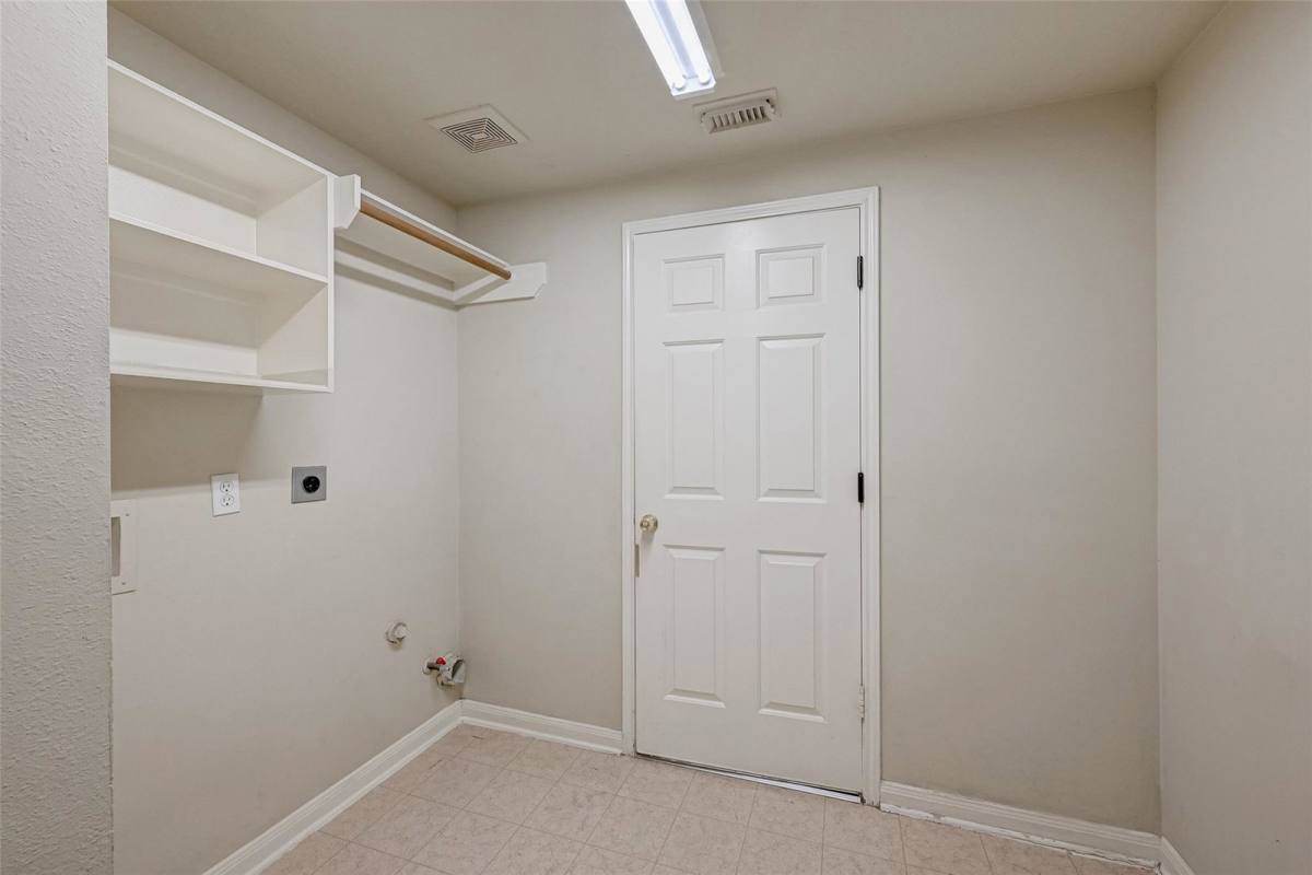 House for rent at 11207 Sunlit Bay Dr, Pearland, TX 77584