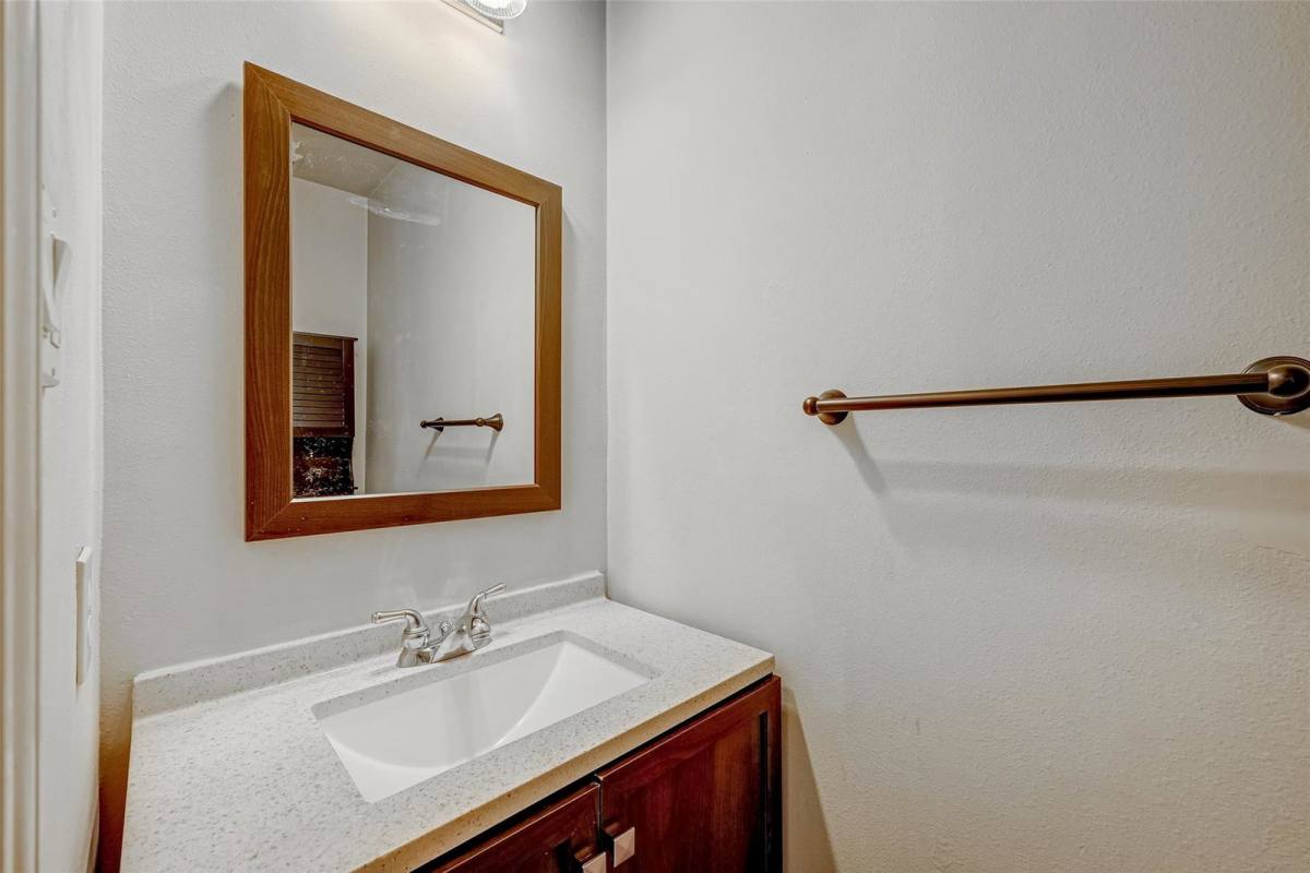 House for rent at 11207 Sunlit Bay Dr, Pearland, TX 77584