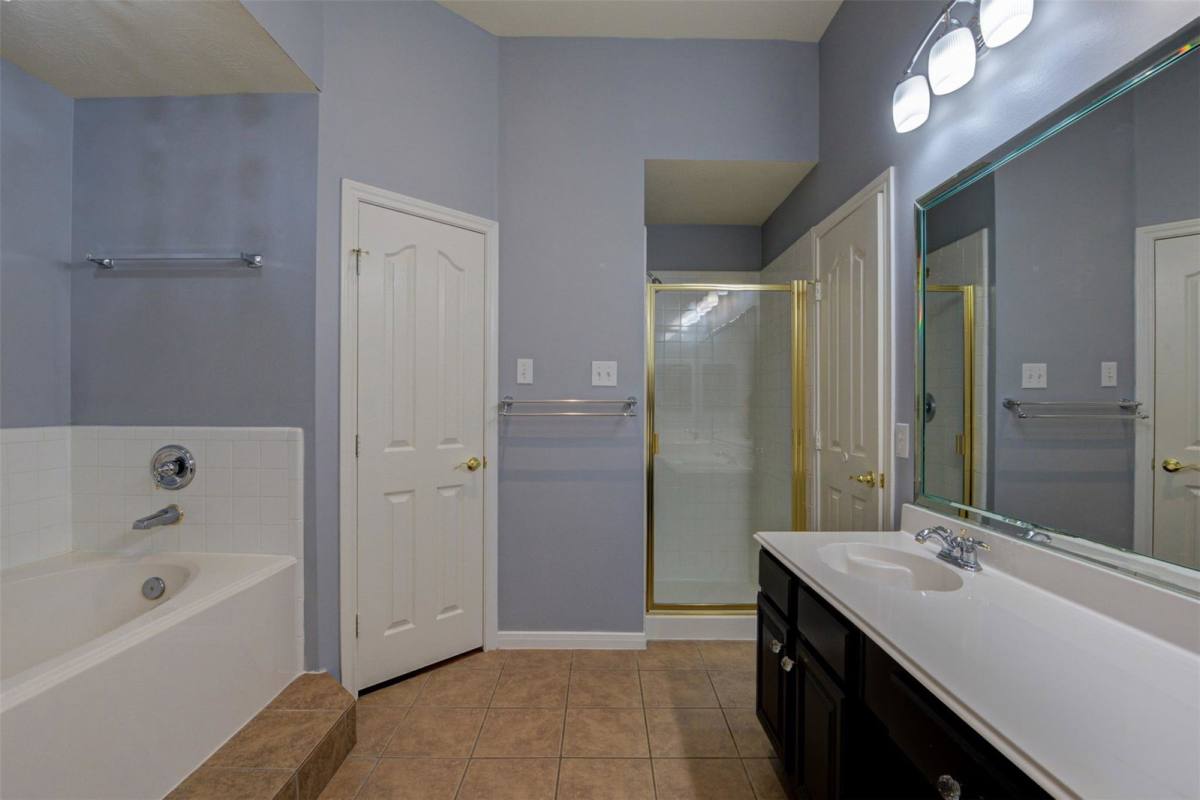 Apartment for rent at 3405 Kerr Lane, Pearland, TX 77584