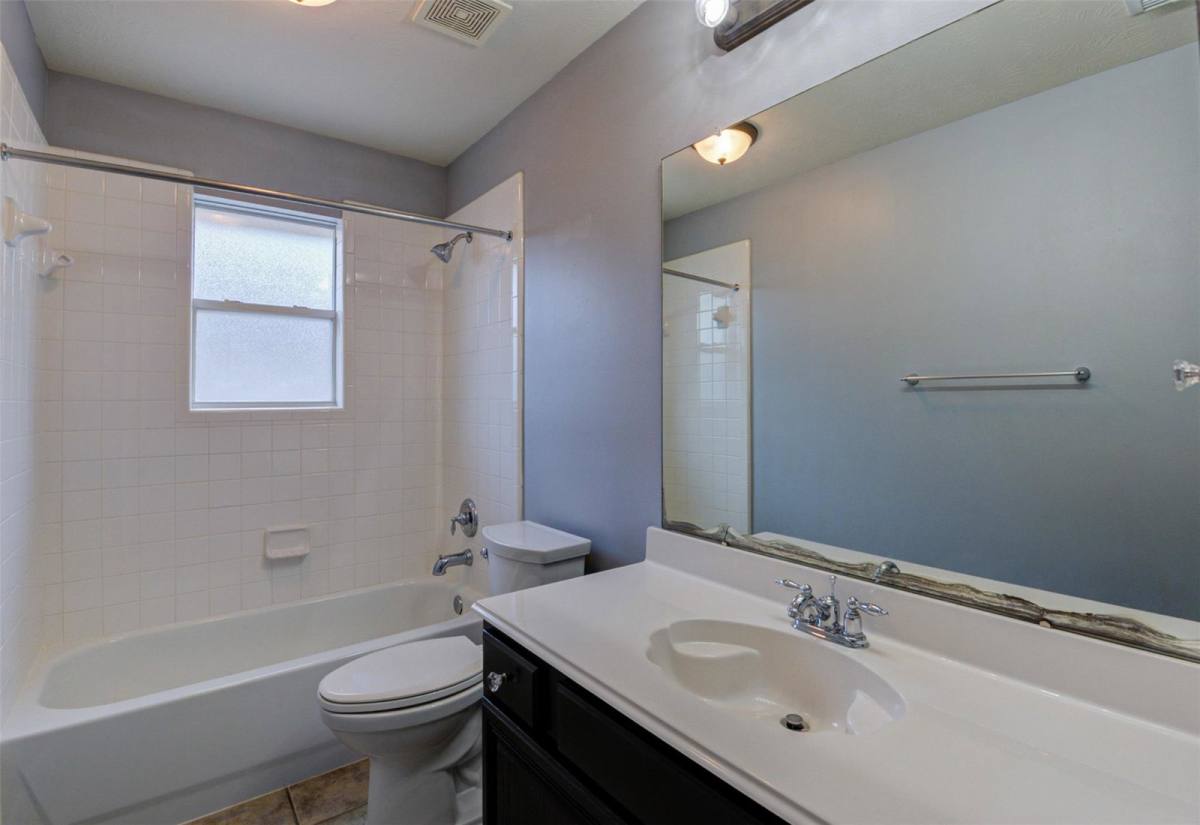 Apartment for rent at 3405 Kerr Lane, Pearland, TX 77584