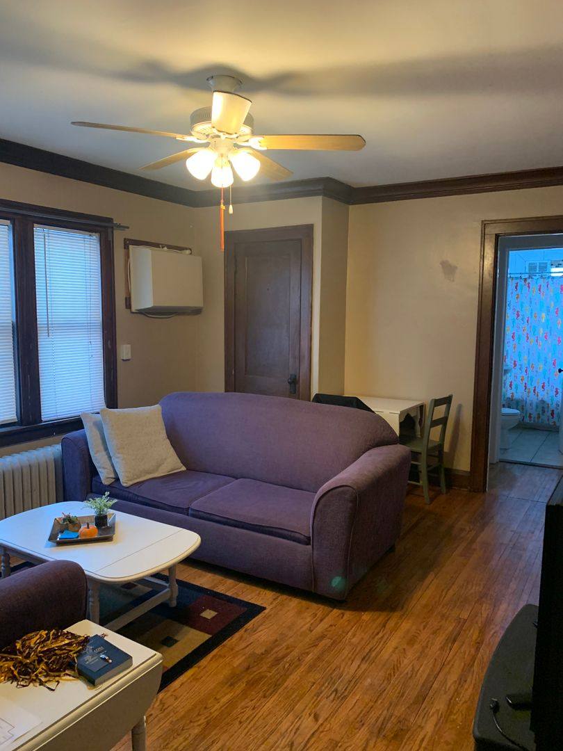 Apartment for rent at 806-08 5th St SE, Minneapolis, MN 55414