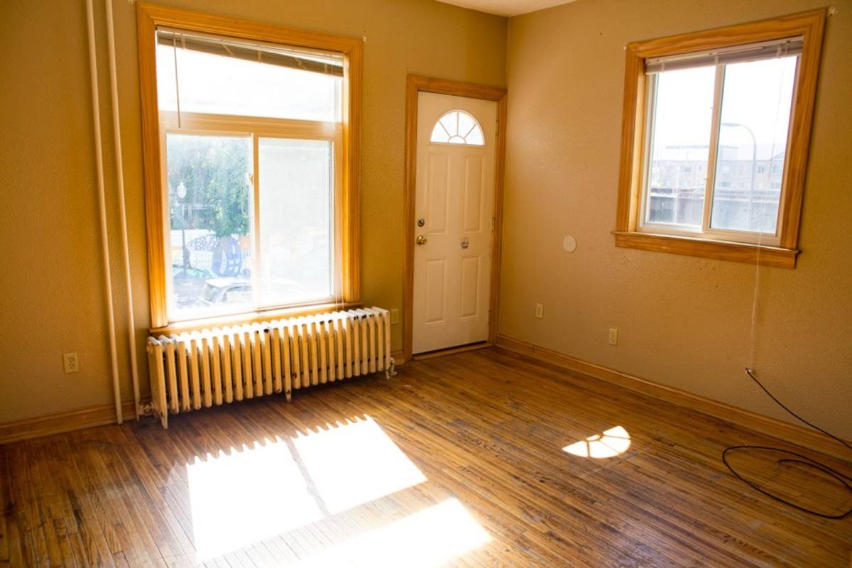 Apartment for rent at 825-27 15th Ave SE, Minneapolis, MN 55414