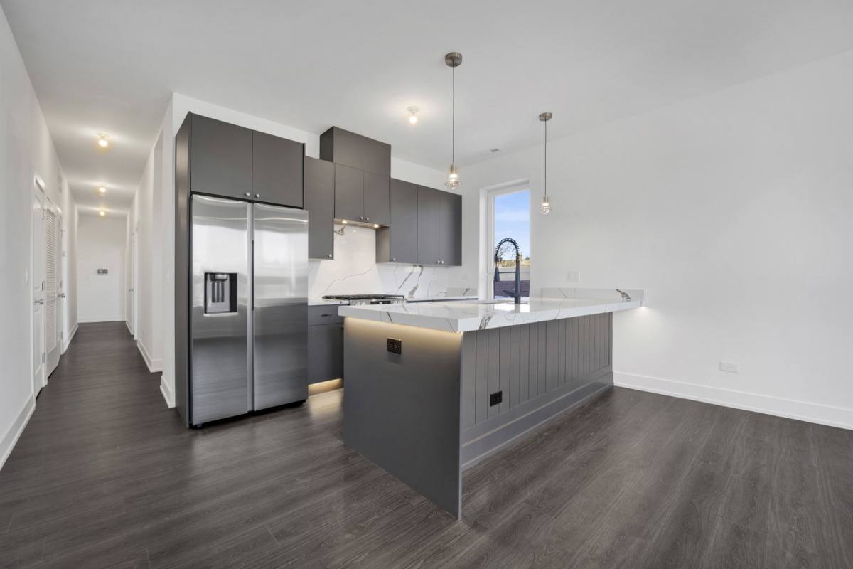 Apartment for rent at 1814 S Throop St #3F, Chicago, IL 60608