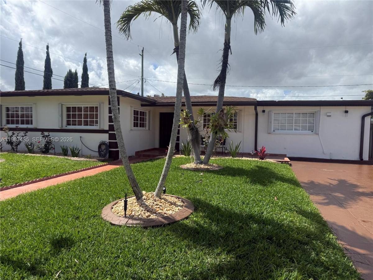 Apartment for rent at 11602 NW 58th Ave, Hialeah, FL 33012