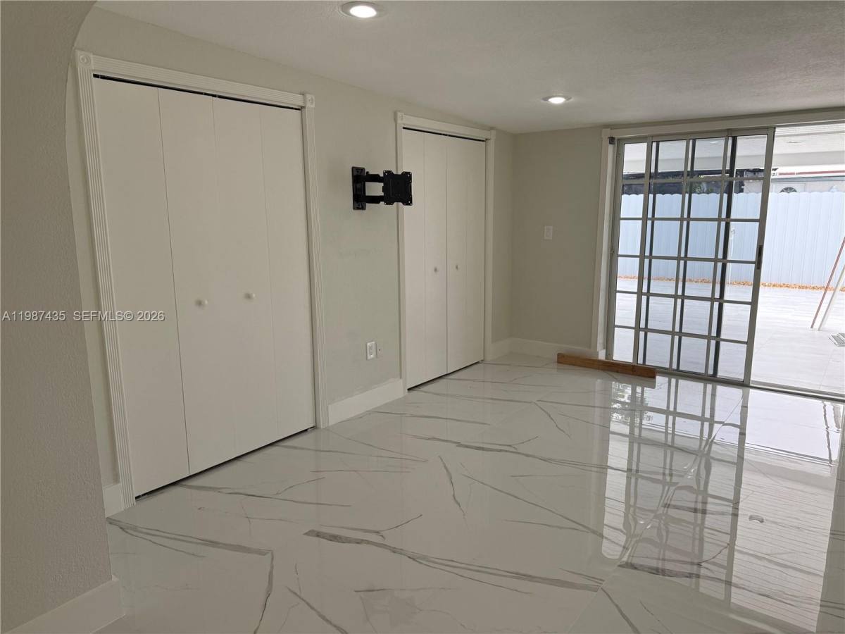 Apartment for rent at 11602 NW 58th Ave, Hialeah, FL 33012