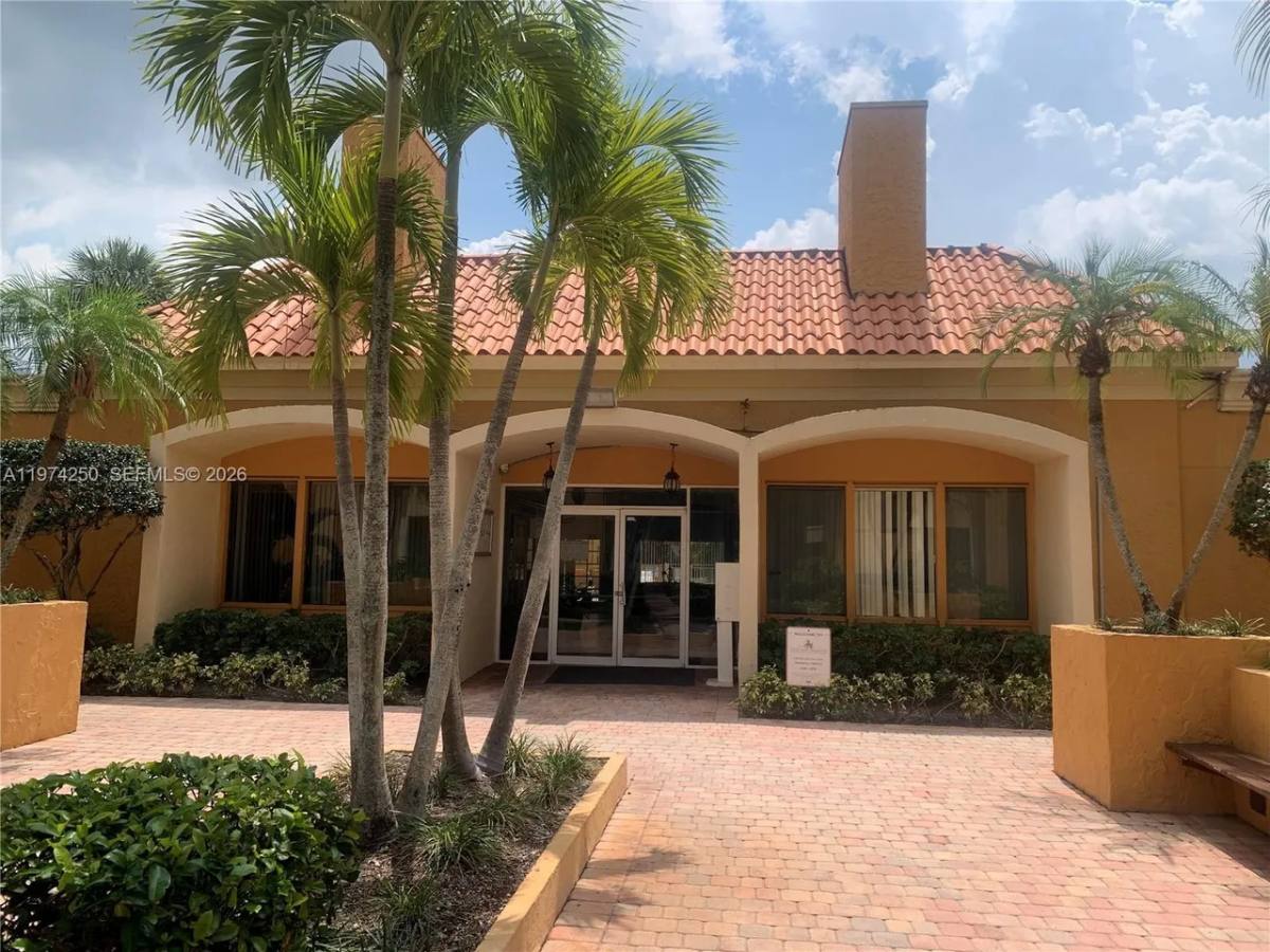 Apartment for rent at 18051 NW 68th Ave, Hialeah, FL 33015