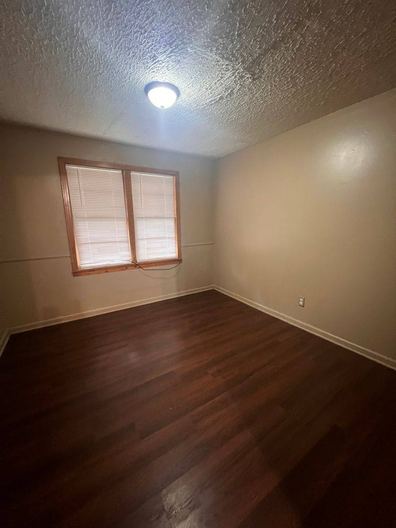 Apartment for rent at 1031 S Emporia, Wichita, KS 67211
