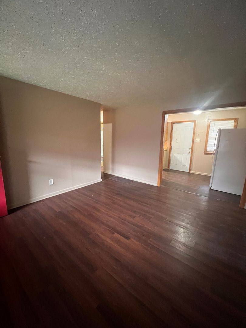 Apartment for rent at 1031 S Emporia, Wichita, KS 67211