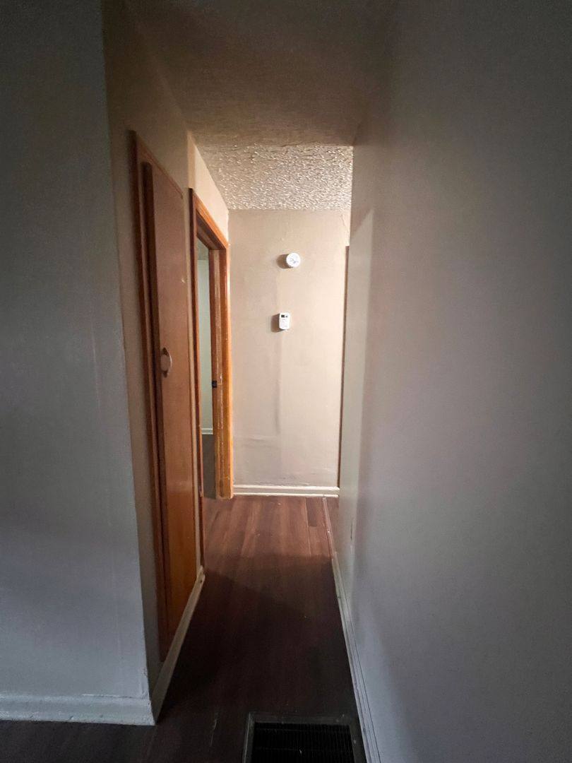 Apartment for rent at 1031 S Emporia, Wichita, KS 67211